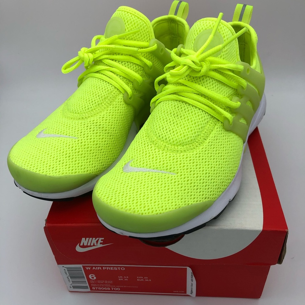 Nike WMNS Air Presto Volt Green Running Shoes